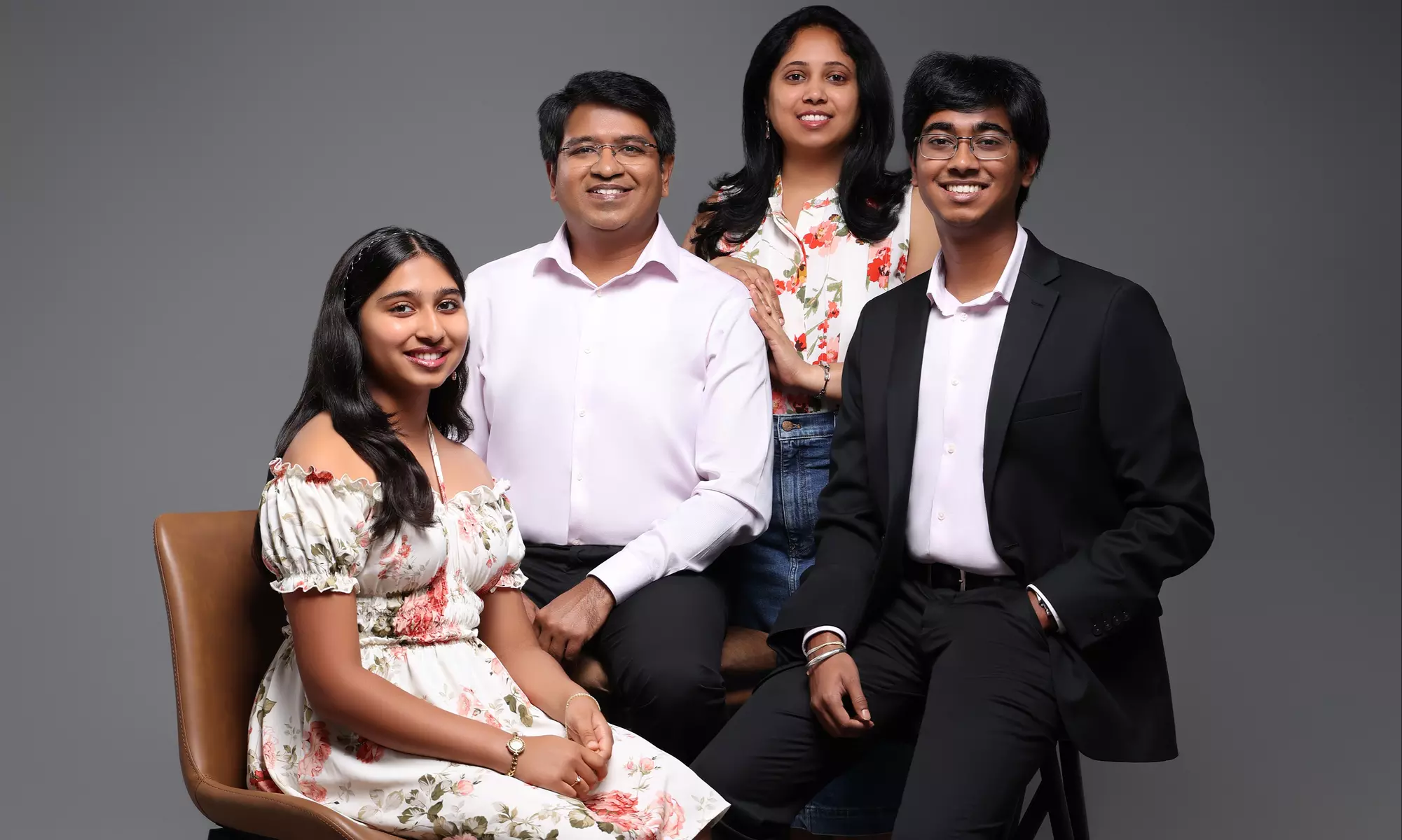 Capture special moments with a 30-minute in-studio photo shoot