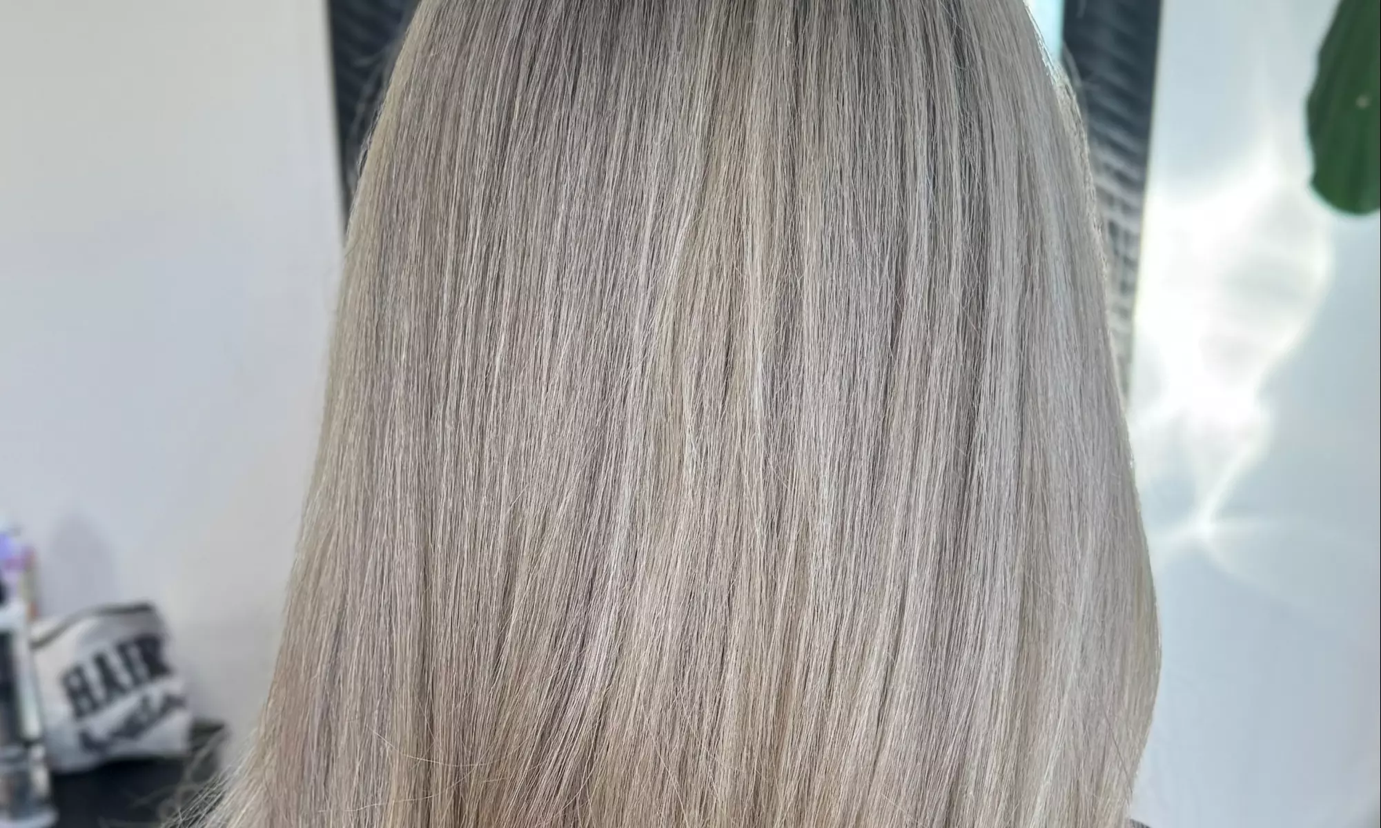Unleash Your Inner Glam with a Stunning Hair Makeover!
