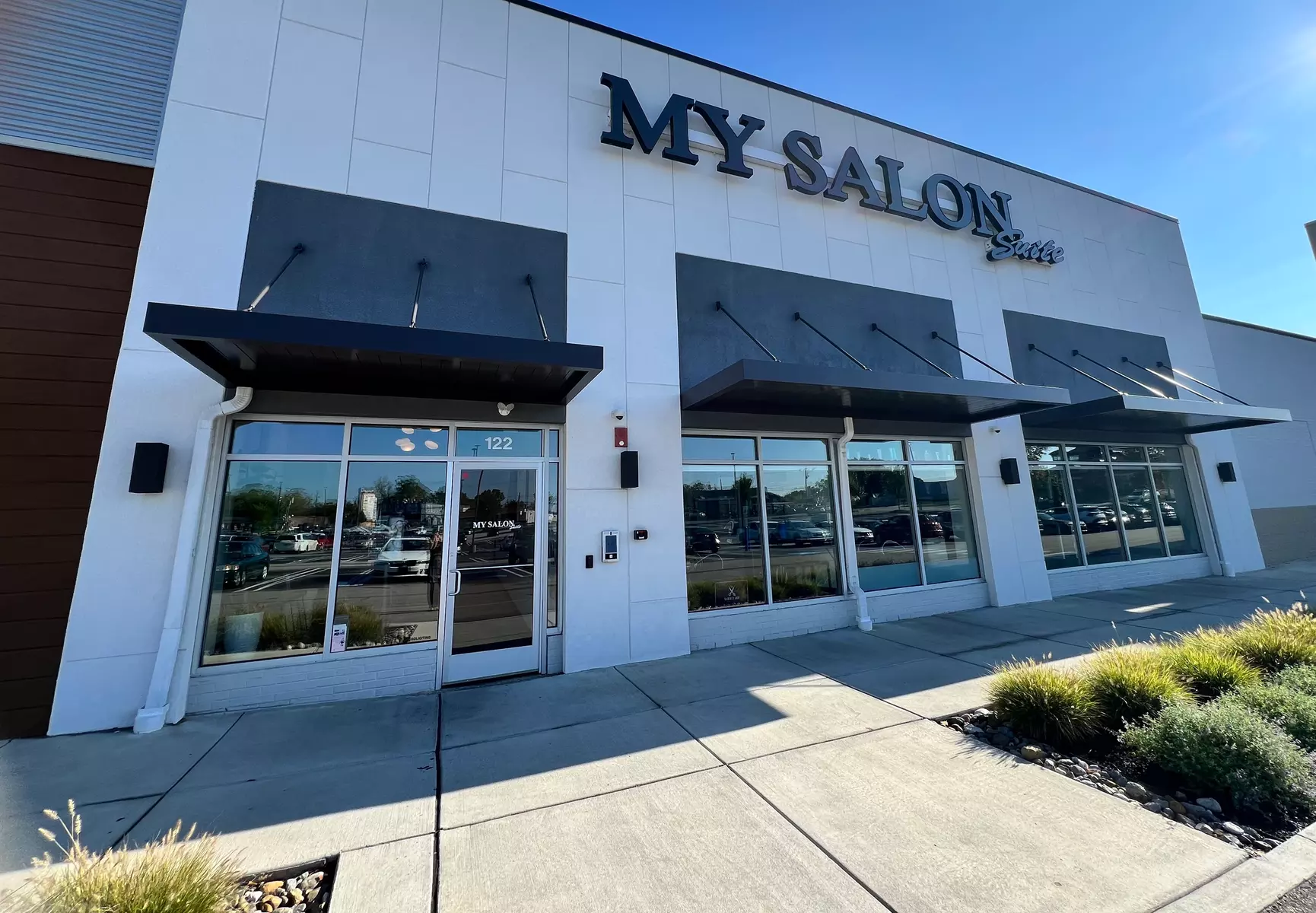 Up to 30% Off on Salon - Men's Haircut / Barber at Kairos: the salon - Primary Image