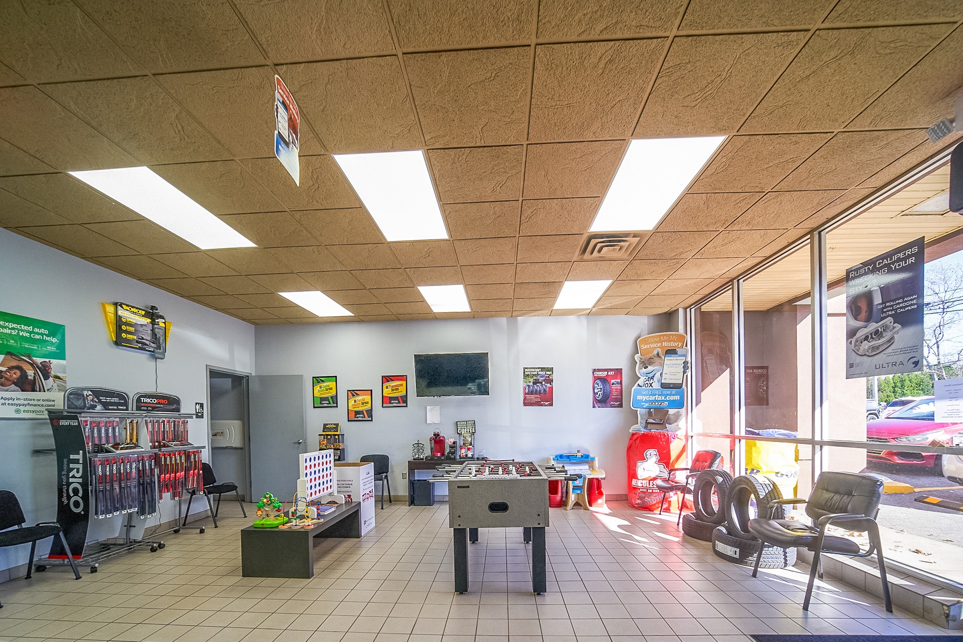 Up to 63% Off on Oil Change at Universal Auto and Tire
