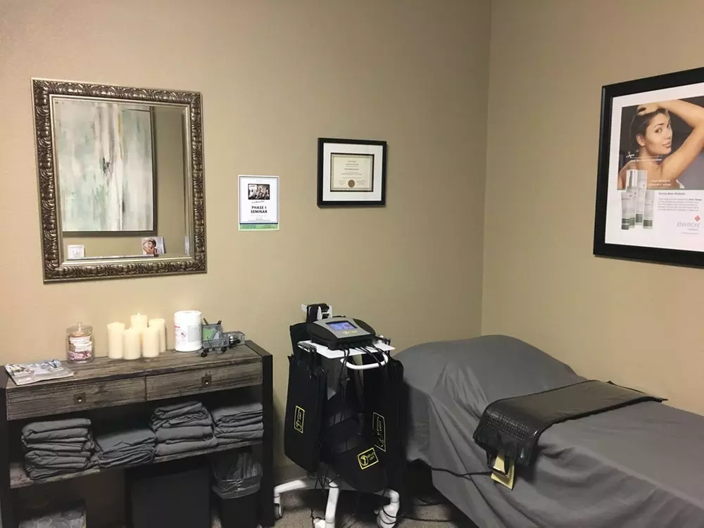 LipoMelt Sessions with 3D Fit Scan at Ideal Weight Loss of San Antonio (Up to 43% Off). Three Options Available. - Primary Image