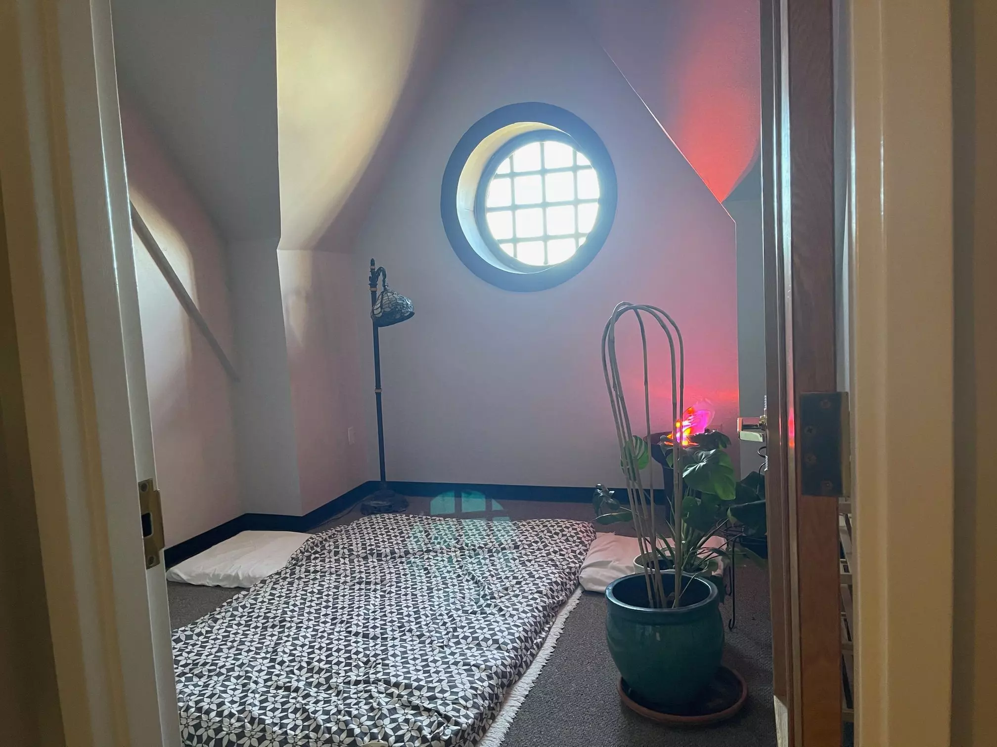 45- or 75-Minute Shiatsu Treatment with Reflexology
