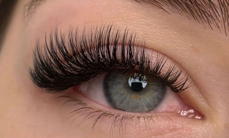 Image 1: Full Set Lash Options