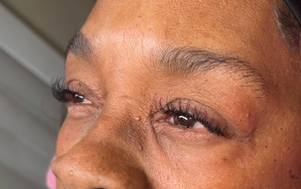 Full Set of Hybrid Eyelash Extensions - Ladylike Esthetics