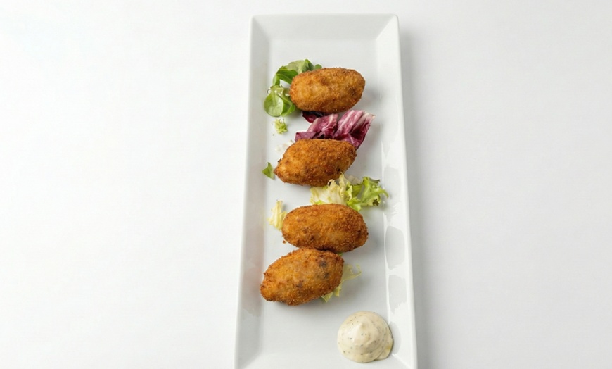 Image 7: Sabores únicos: menú completo para 2 o 4 con opción a botella de vino