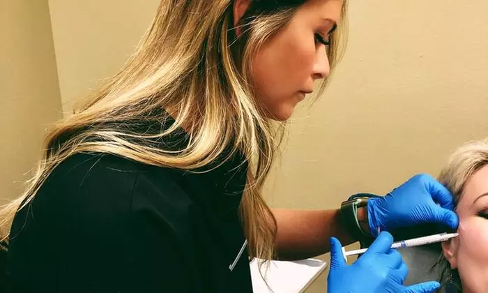 Achieve Youthful Glow: 20 or 40 Units of Xeomin