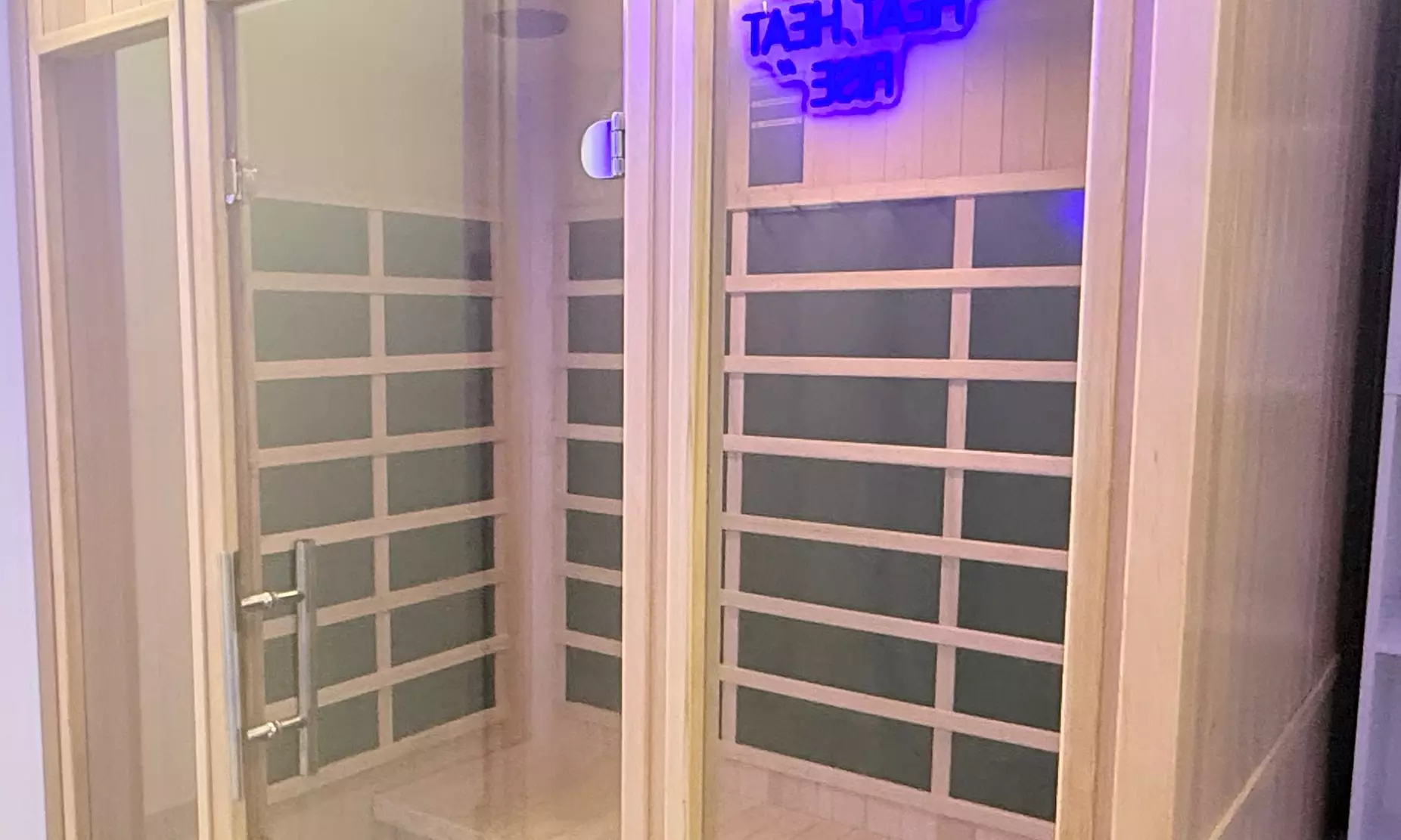 Two Sessions: Full Body Red Light Therapy