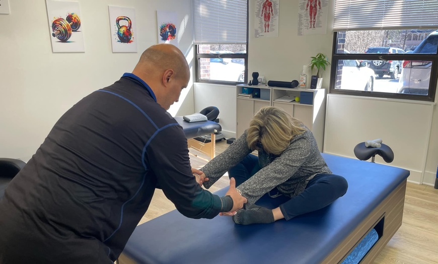 Image 3: 4 or 8 Assisted Stretching Sessions for 25 or 50-Minute w/Consultation