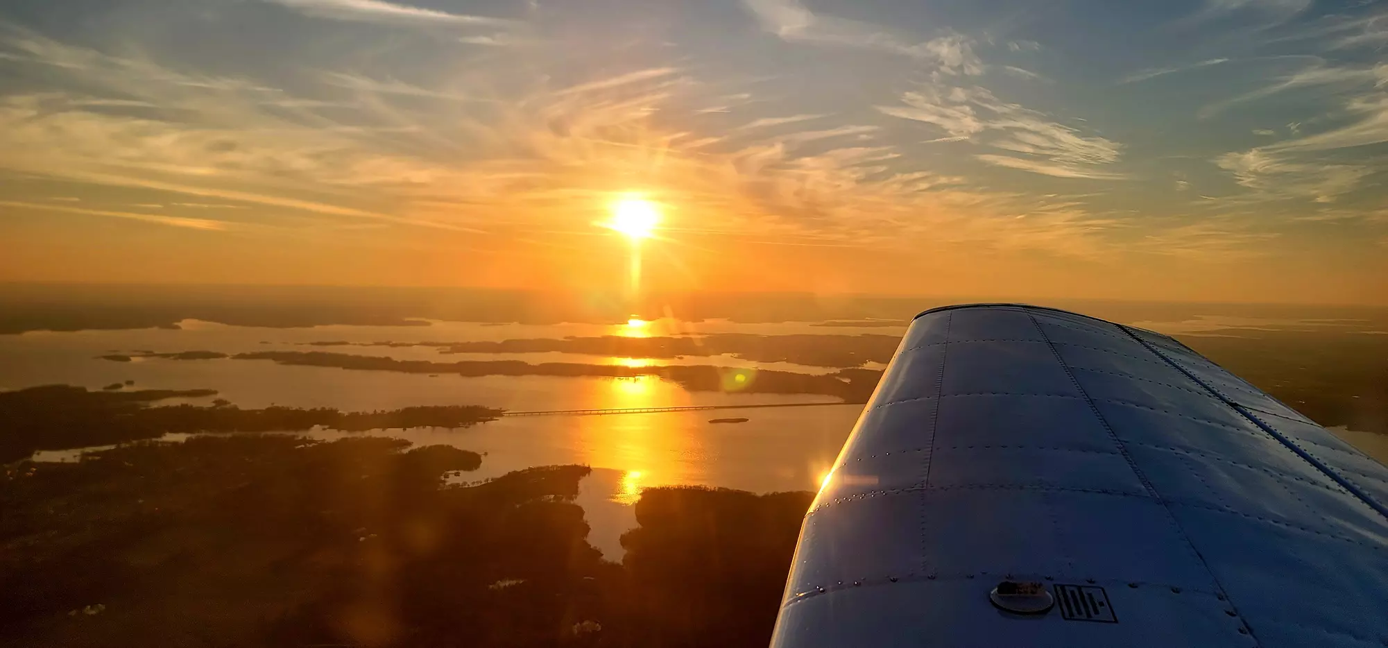 Experience a 2-hour introductory flight adventure today