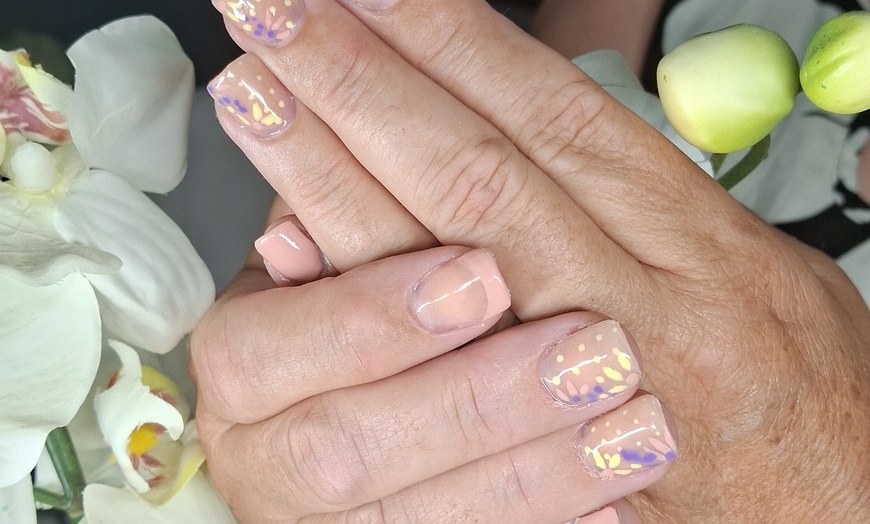 Image 4: Gel and Acrylic Nail Services