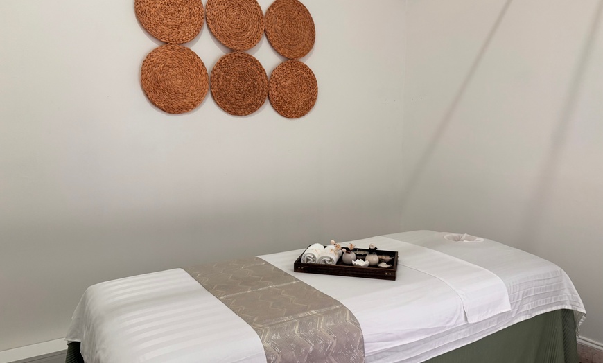 Image 2: Up to 42% Off on Couples Massage at The Key Spa