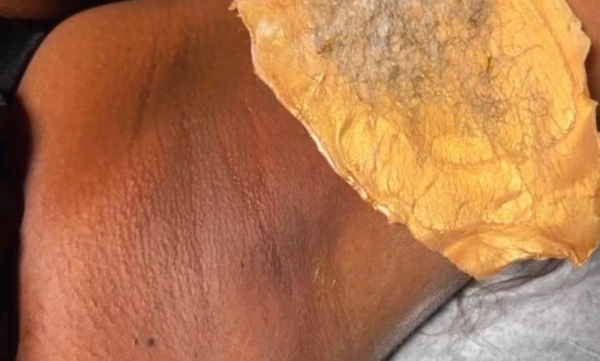Image 2: Enjoy Sugar Brazilian/Bikini Wax Sessions for Lasting Results