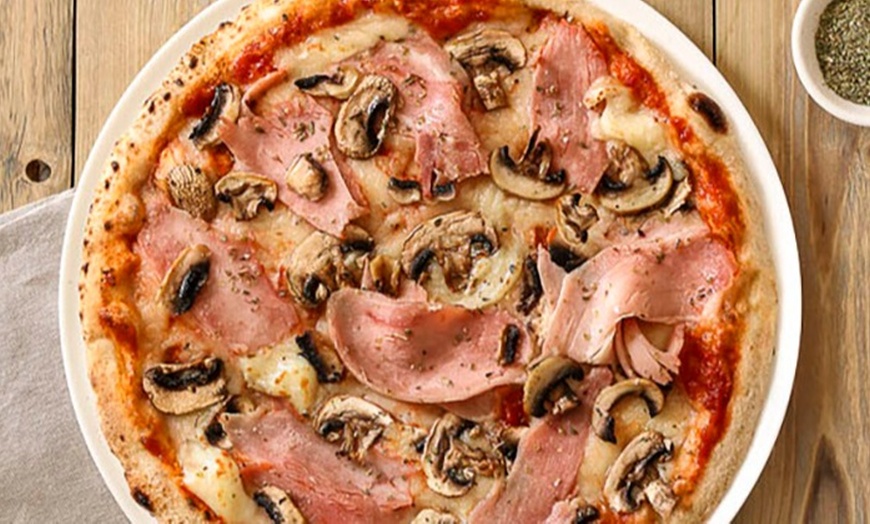 Image 5: Menu pizza ou pâtes au choix et dessert pour 2 ou 4 personnes
