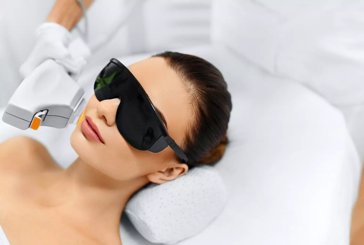 Discover Elite Skin Studio's IPL Facial Treatment for a Radiant Glow with Up to 45% Off - Primary Image