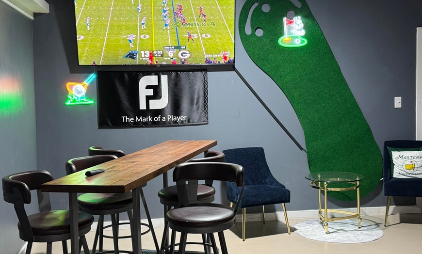 Image 3: Indoor Golf Simulator Experience with GC Hawk Tech at The Golf Place