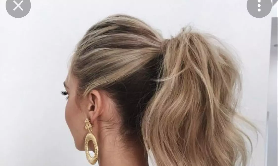 Up to 49% Off on Salon - Hair Color / Highlights at Aura Salon - Second Medium