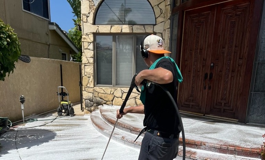 Image 3: Up to 33% Off on Window Washing at Fullerton's Window Cleaning