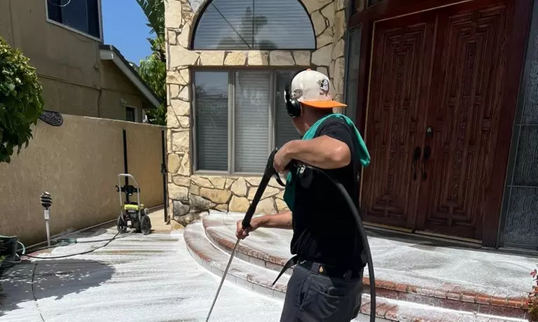 Up to 33% Off on Window Washing at Fullerton's Window Cleaning