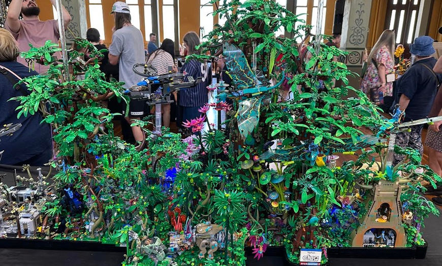 Image 9: BrickCentric LEGO Fan Convention in Los Angeles