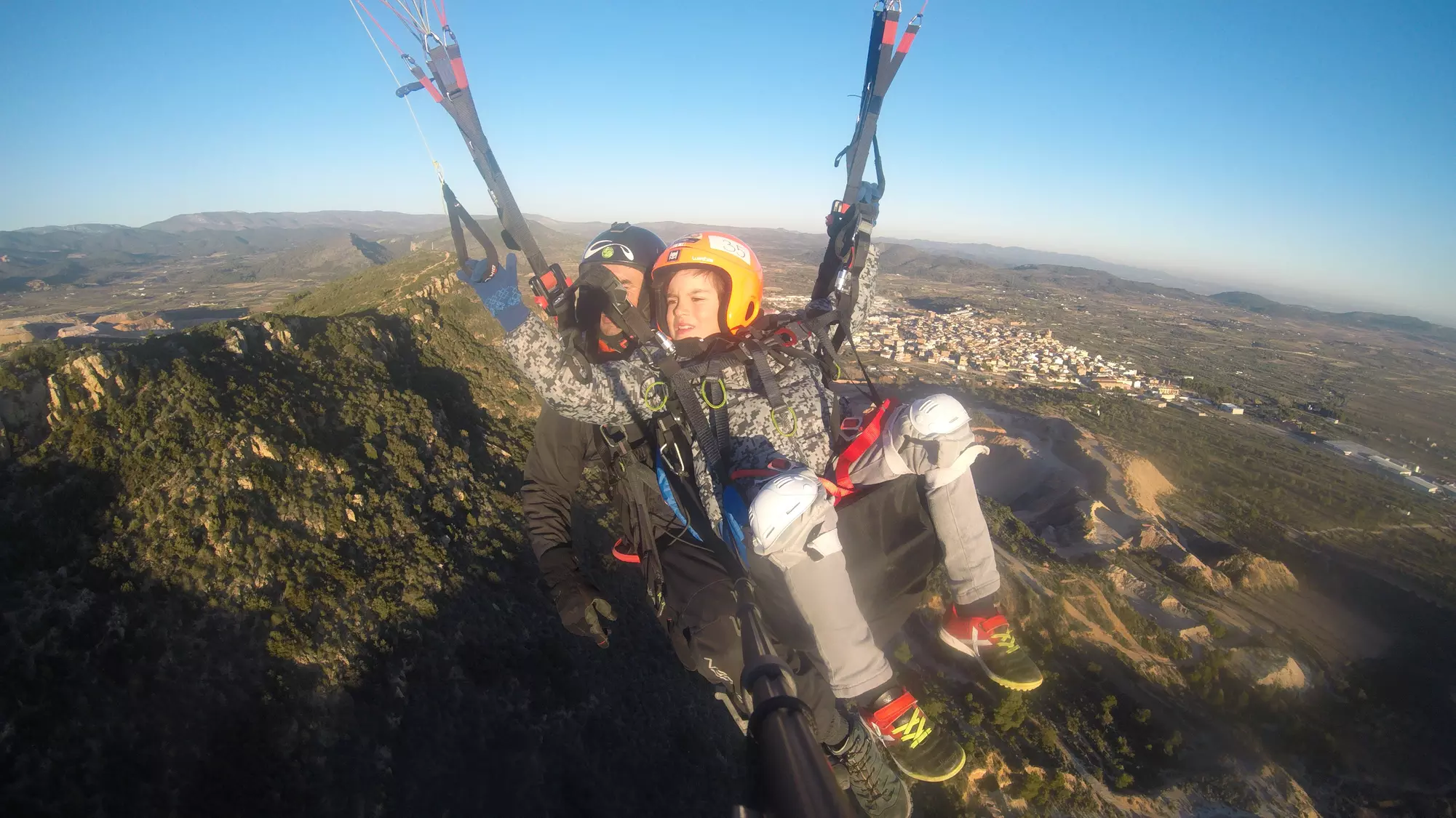 Vuelo en parapente biplaza de 30 minutos con monitor experto para 1