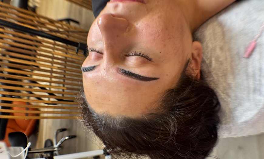 Image 2: Permanent Make-up: Powder Brows oder Shading Lipliner inkl. Beratung für 1 Person (60% sparen)