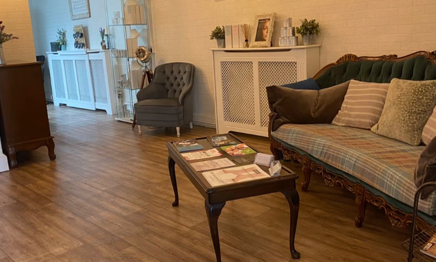 Image 3: Feel Amazing: Deep Tissue Massages Up to 50% Off!