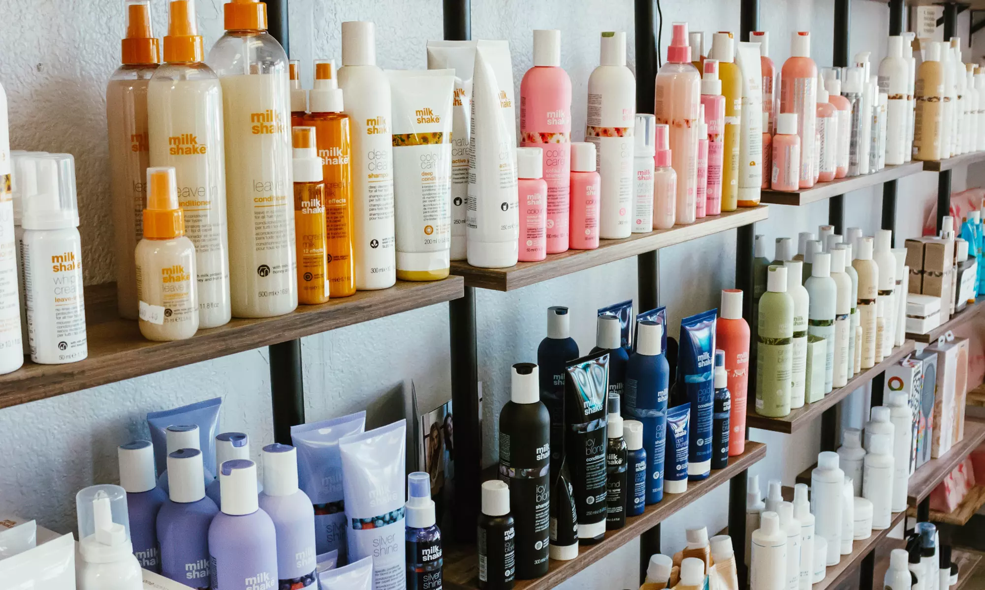 At Color Therapy Salon Studio, Enjoy a Fresh Haircut with Conditioning for a Revitalized New Look (Up to  40% Off)