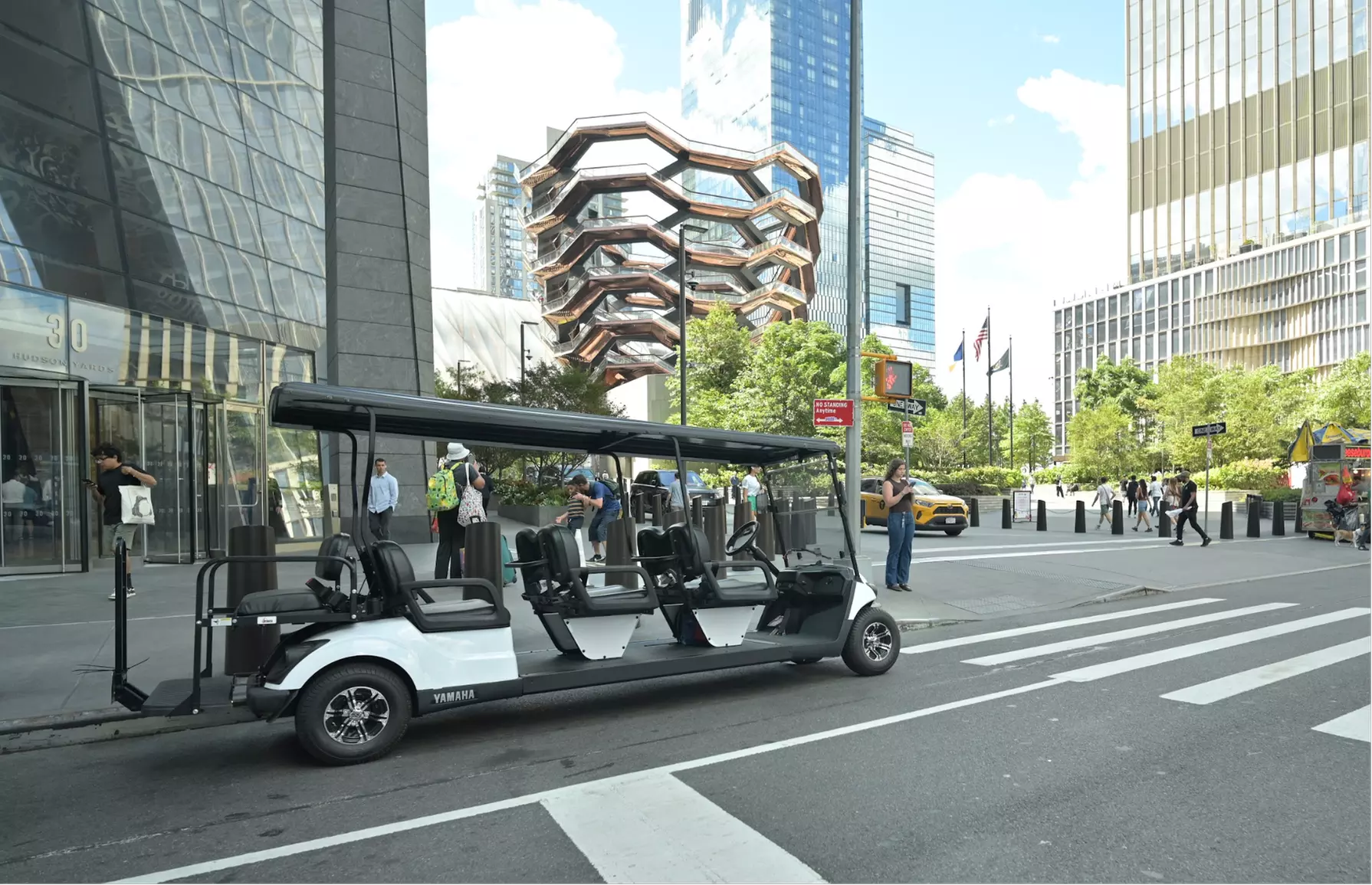 NYC Tour in an E-Cart w/ Photo Stops, NYC Breeze, Iconic Spots!