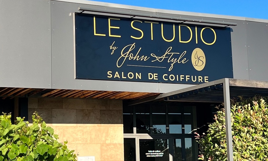 Image 4: Soin régénérant et option coupe de cheveux à LE Studio by John Style 