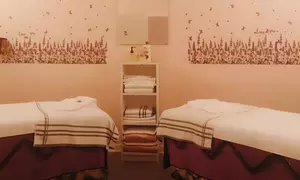 60-Min Swedish Massage, Hot Stones & Wine at Aifen Massage Spa