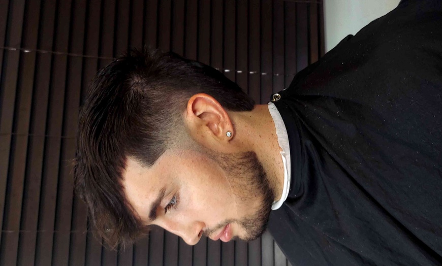 Image 5: Get a Fresh Cut for Women & Men by Skilled Stylists