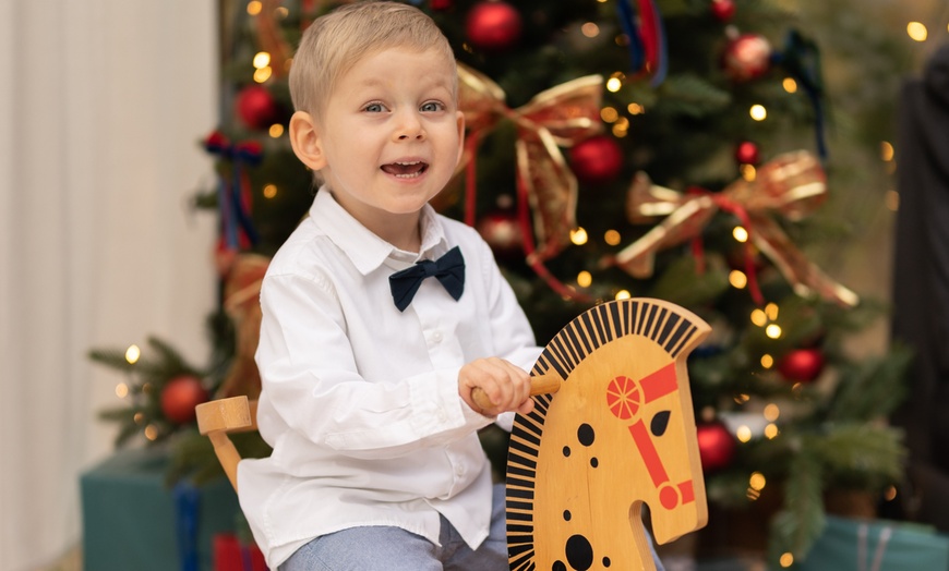 Image 8: Magiczna sesja rodzinna w świątecznej oprawie