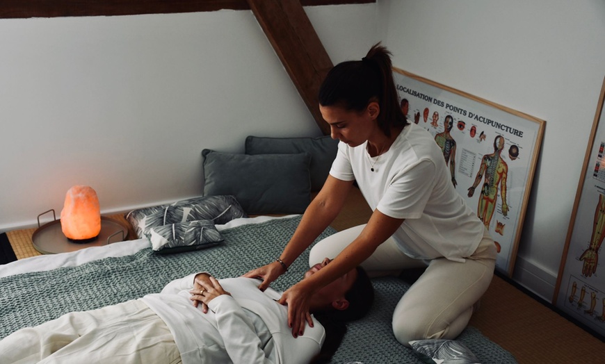 Image 9: Bien-être japonais : séance de shiatsu ou massage du dos ciblé