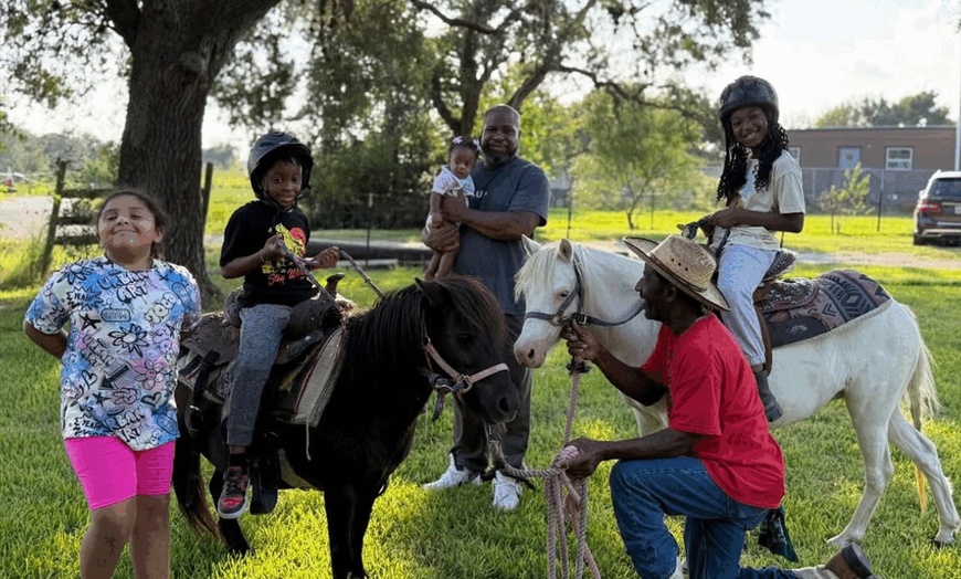 Image 11: Beginner Cowboy/Cowgirl Experience for Groups