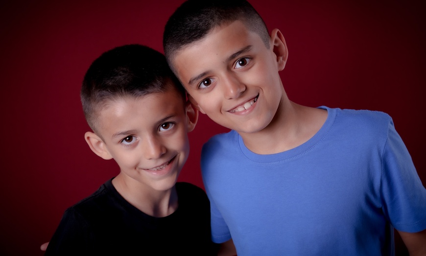 Image 9: Jusqu'à 88% de remise sur Session photo - Studio chez Oprodz