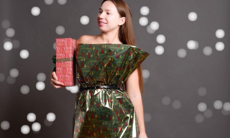 Image 2: Shooting Noël d'1h30 pour 1 à 4 personnes avec 1 photo HD 