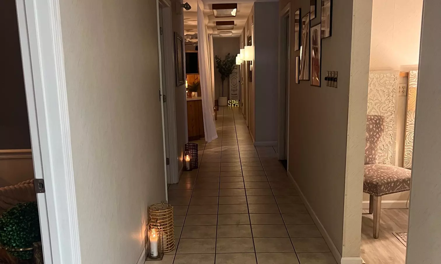 Customized Relaxation & Hot Stone Massages (60 or 75 Minutes)