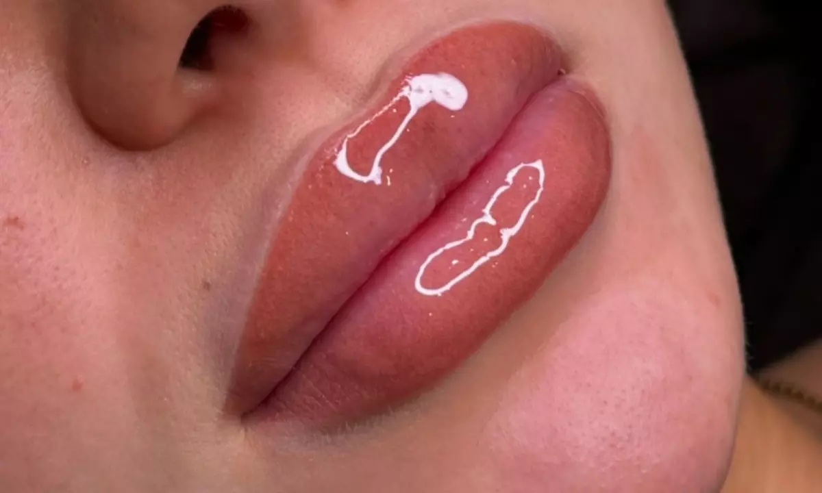 Enhance Your Lips with Lip Blushing, or Touch Up Session