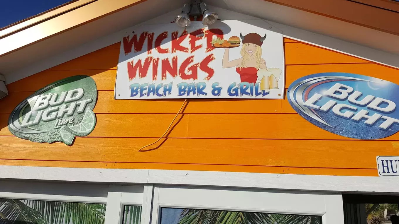 Thrilling Jet Ski Rentals & Relaxing Beach Day Packages in Fort Myers Beach