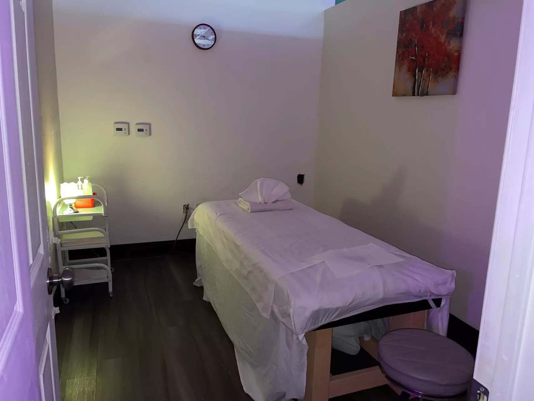 Discover Relaxation with a Variety of 60 or 90 Min Massage Techniques