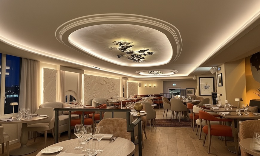 Image 1: Menu gastronomique en duo avec L'Amandier de Mougins
