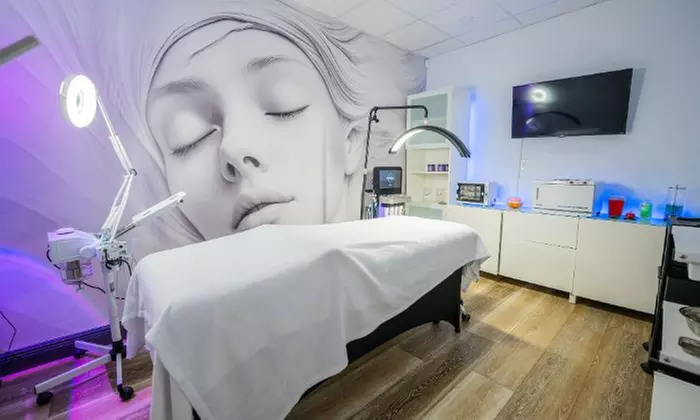 Experience Facial Bliss with Relaxing and Rejuvenating Treatments