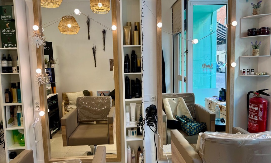 Image 6: Sesión de peluquería en Non Stop Beauty