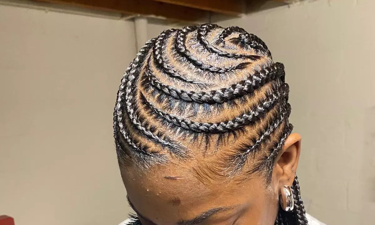 Small Knotless or Box Braid, Medium Knotless or Cornrows - Limonade
