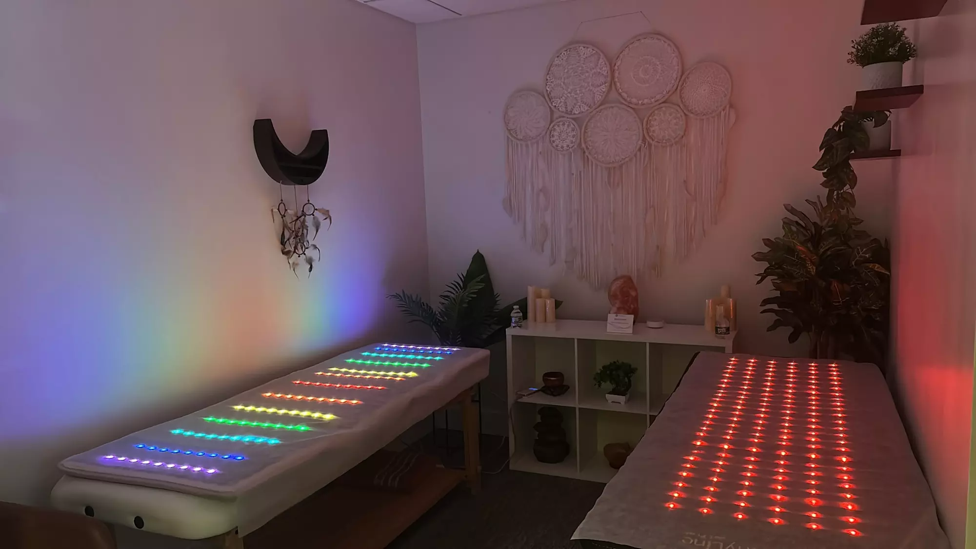 Balance Your Energy with a Gemstone Healing Session at  HealthyLine
