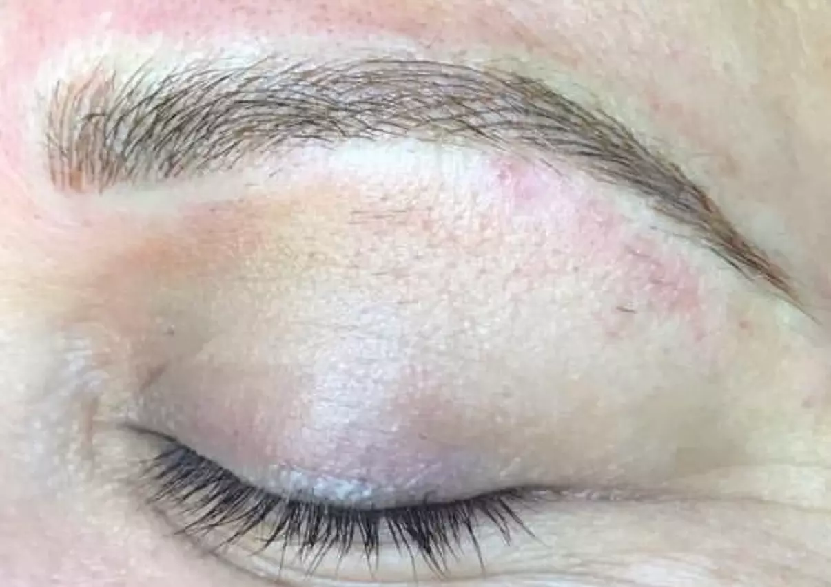 Consultation & Custom Microblading Session with Optional Touch Up