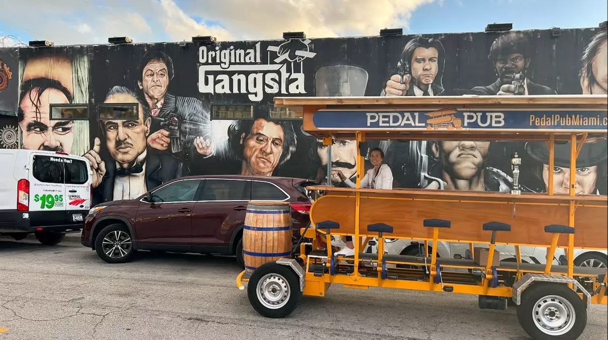 Pedal, Sip, and Explore Wynwood’s Art, Bars, and Brunch in style!