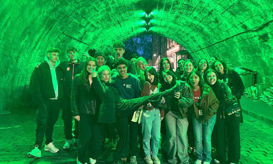 Image 1: Explore Edinburgh Pubs on Sun-Thurs or Fri & Sat for 1 - 5 People