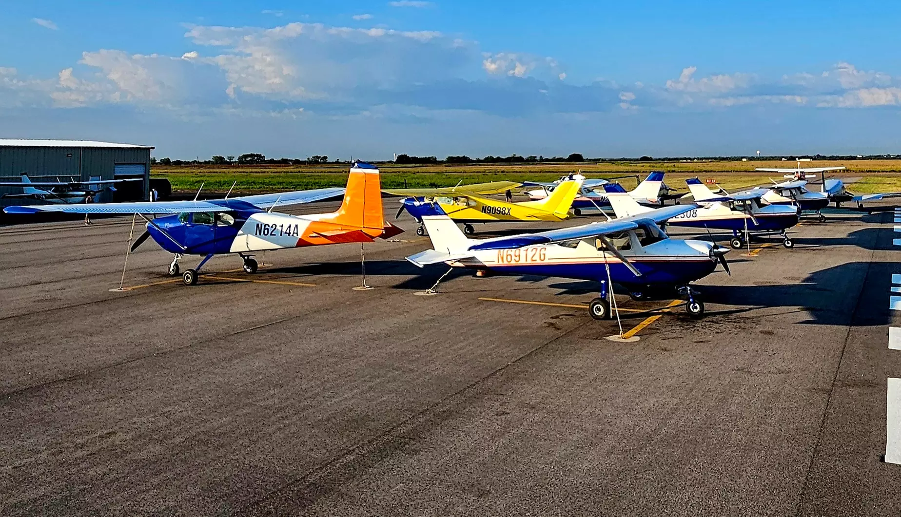 Experience thrilling discovery flights for solo, duo or trio adventures