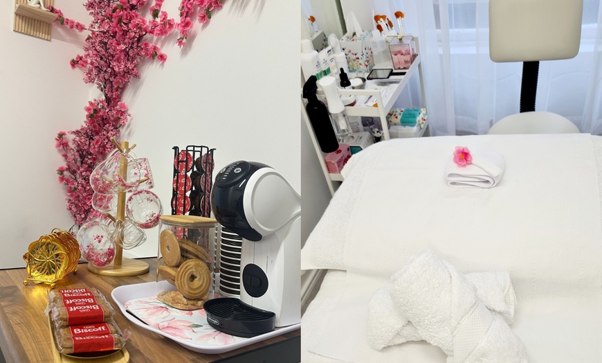 Image 3: Get One Mandelic Peeling or Peeling with LED and Succinic 